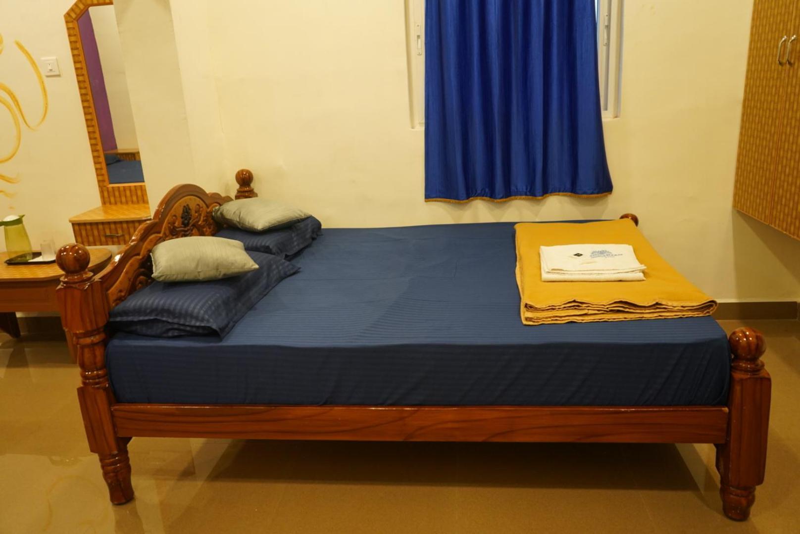 Aishwaryam Home Stay Maduráj Kültér fotó
